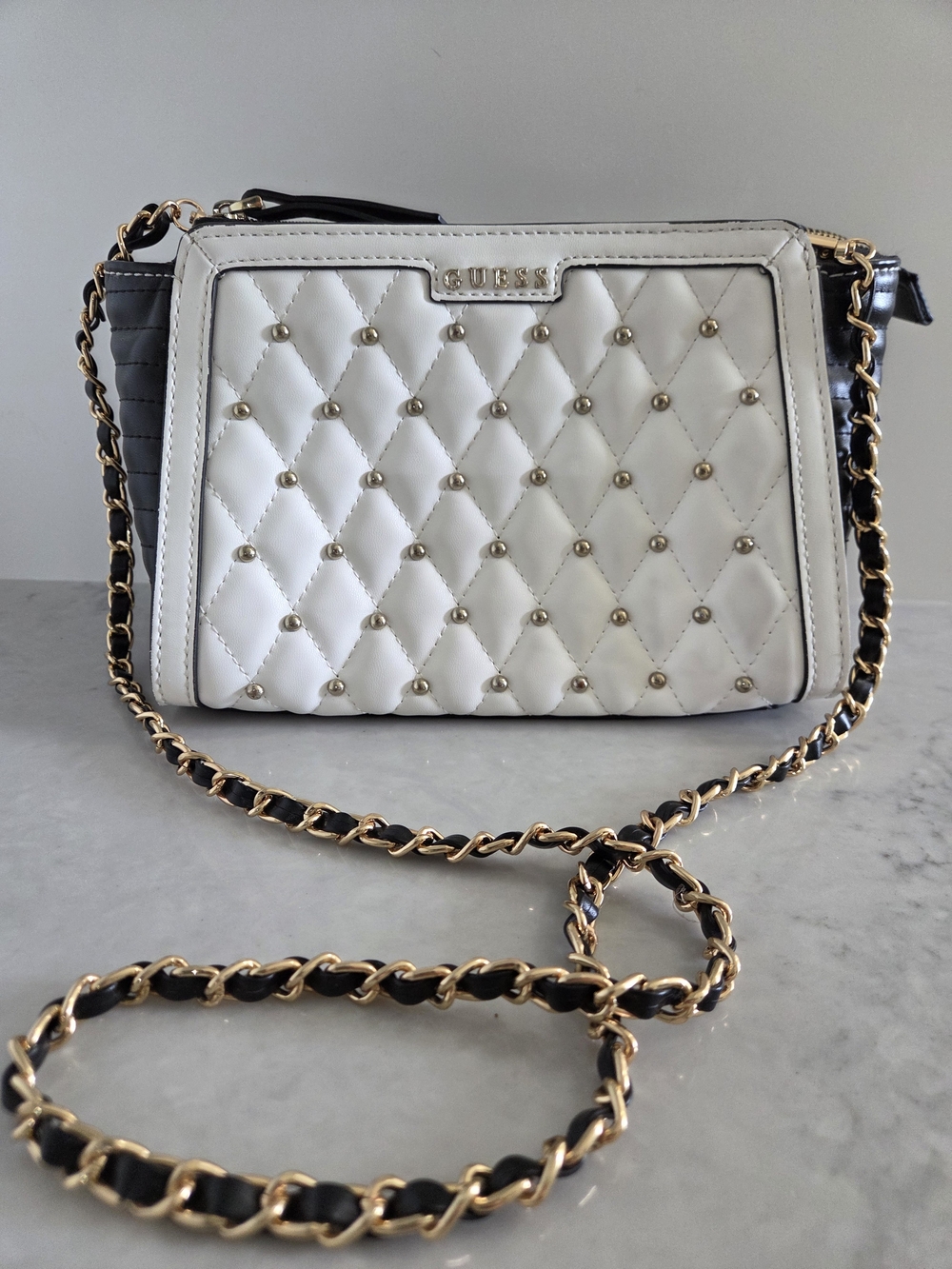 GUESS White and Black Quilted Crossbody with Gold Chain
